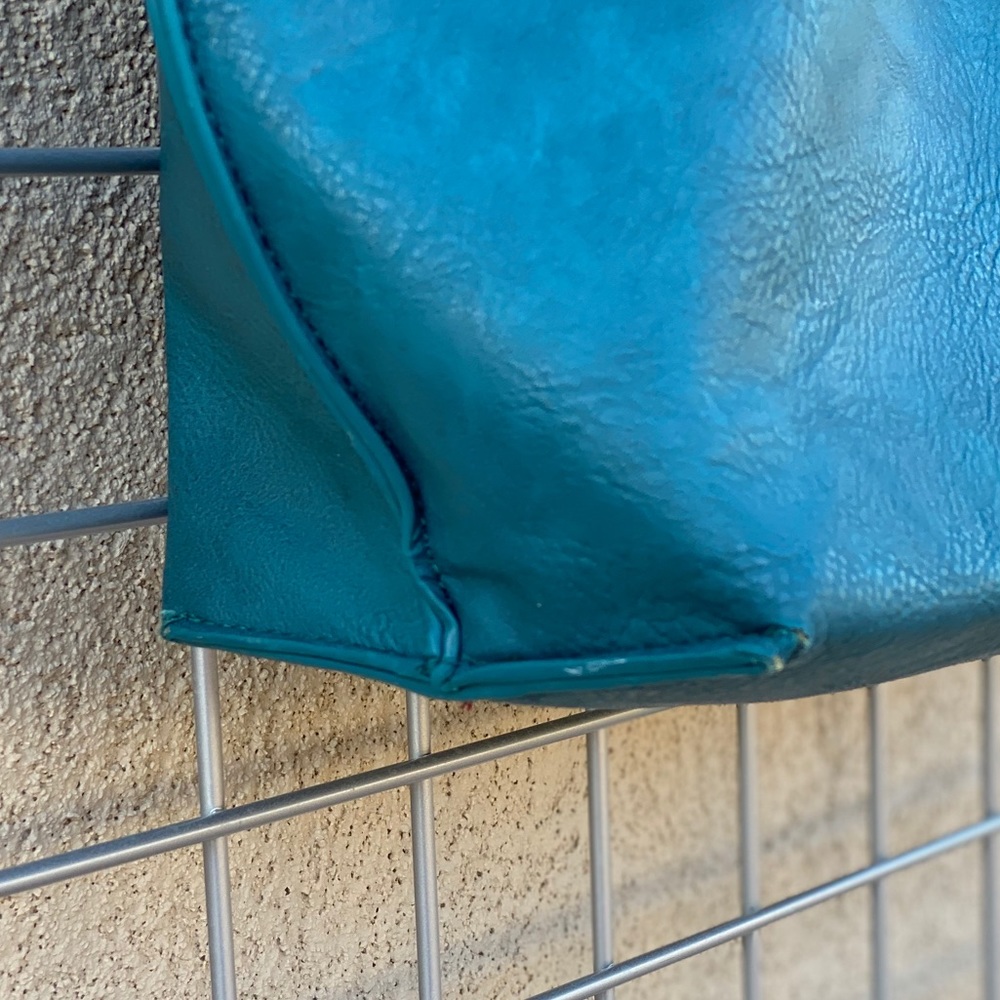 Magnetic Snap Turquoise Tote Shoulder Bag Purse - Picture 5 of 8